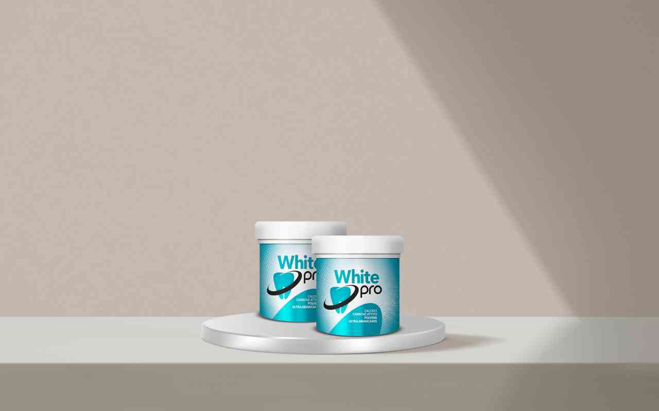 Scopri come ottenere denti bianchi a casa in sicurezza con White Pro